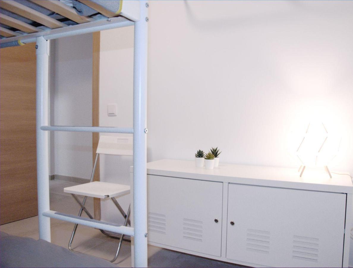 Vivienda Junto A Ruzafa - 12 Pax Y Mas Apartman Valencia Kültér fotó