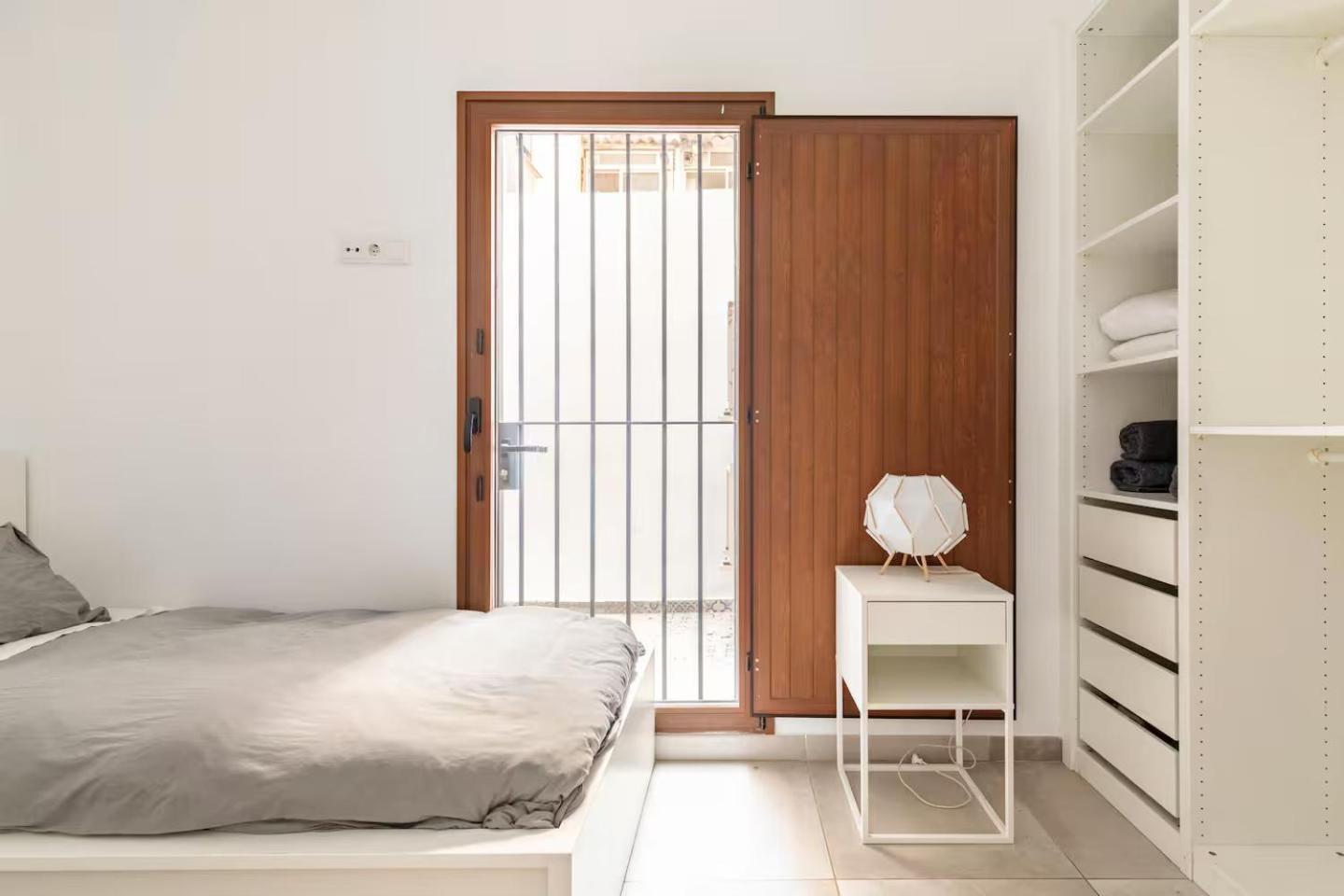 Vivienda Junto A Ruzafa - 12 Pax Y Mas Apartman Valencia Kültér fotó