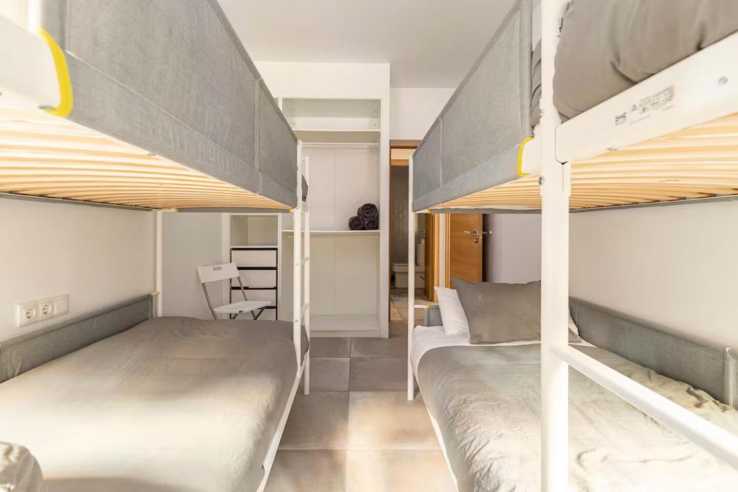Vivienda Junto A Ruzafa - 12 Pax Y Mas Apartman Valencia Kültér fotó