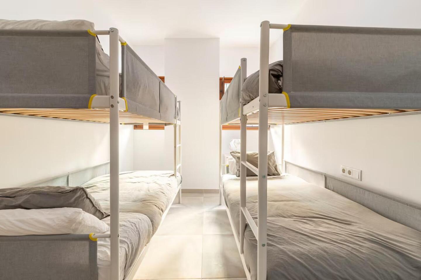 Vivienda Junto A Ruzafa - 12 Pax Y Mas Apartman Valencia Kültér fotó
