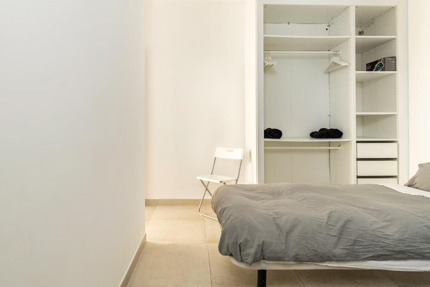 Vivienda Junto A Ruzafa - 12 Pax Y Mas Apartman Valencia Kültér fotó