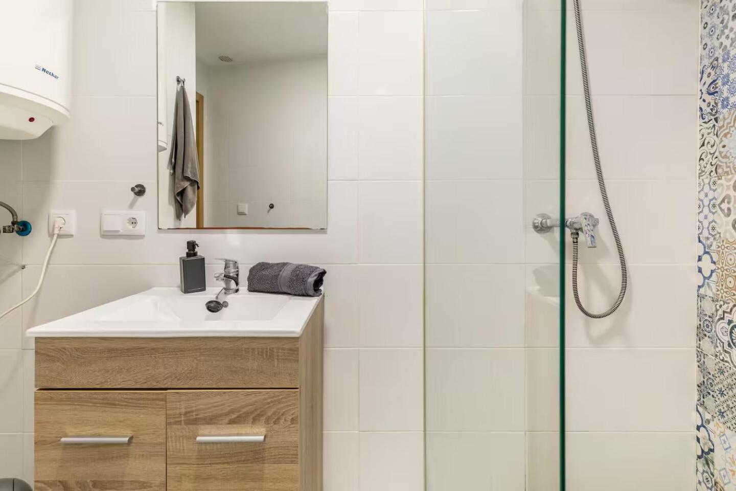 Vivienda Junto A Ruzafa - 12 Pax Y Mas Apartman Valencia Kültér fotó
