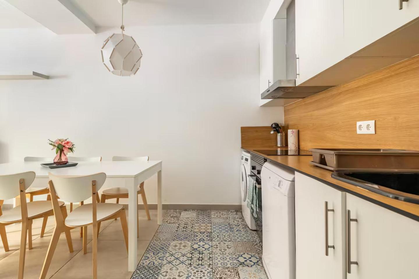 Vivienda Junto A Ruzafa - 12 Pax Y Mas Apartman Valencia Kültér fotó