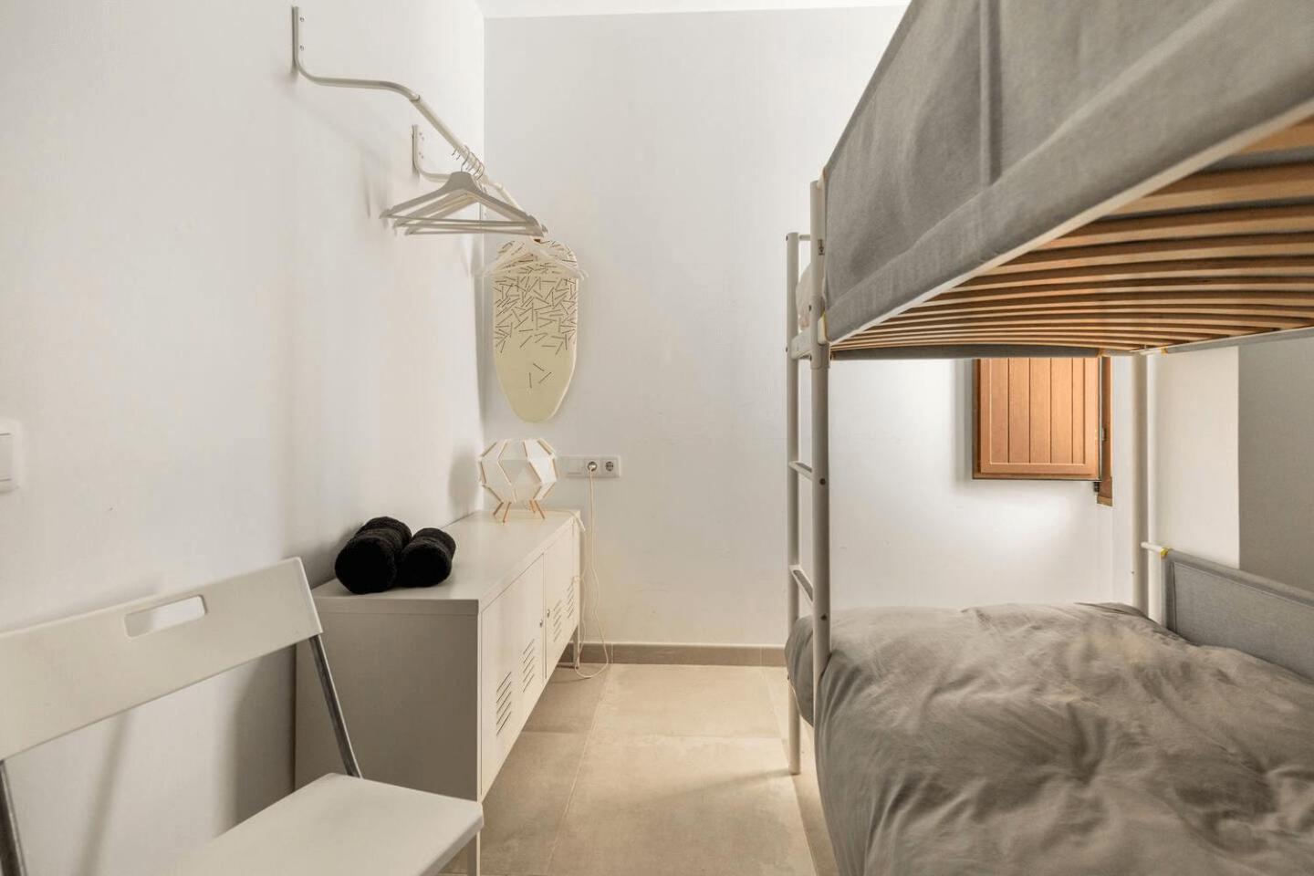 Vivienda Junto A Ruzafa - 12 Pax Y Mas Apartman Valencia Kültér fotó