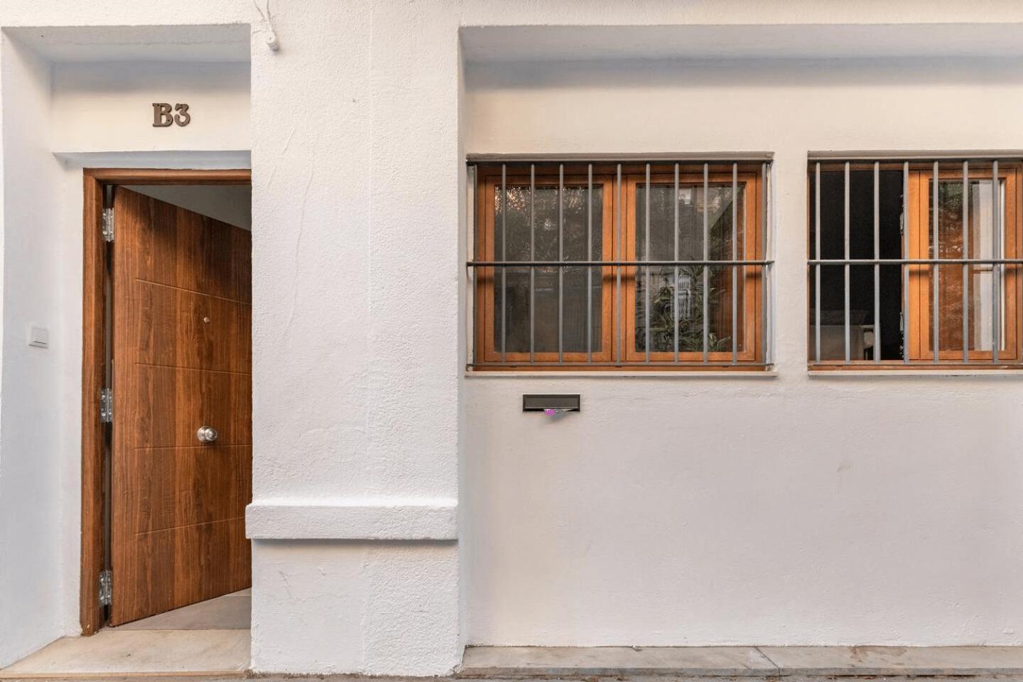 Vivienda Junto A Ruzafa - 12 Pax Y Mas Apartman Valencia Kültér fotó